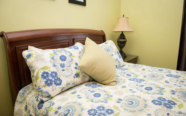 The Elizabeth Manor Guesthouse