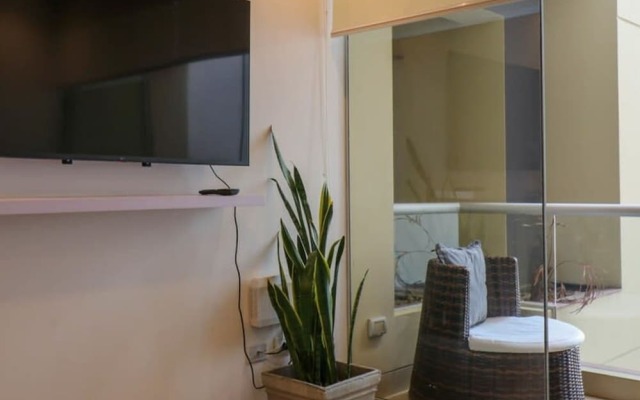 Lovely 3BR With Balcony in Miraflores