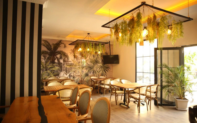 Saray Apart Hotel