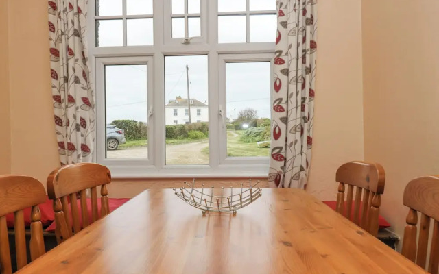 Parc An Castle Cottage