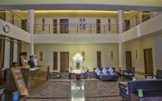 Palette - Hotel Deepali Palace