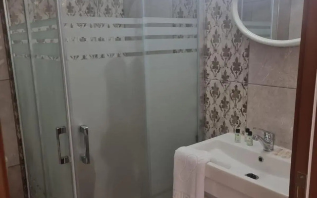 Hotel First Class