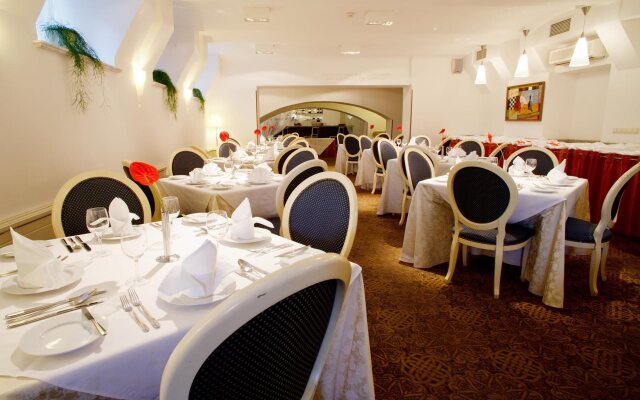 Monika Centrum Hotels