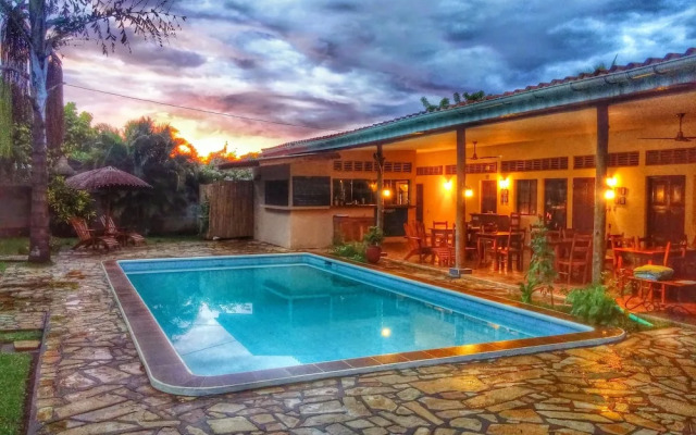 Hotel Mariposa