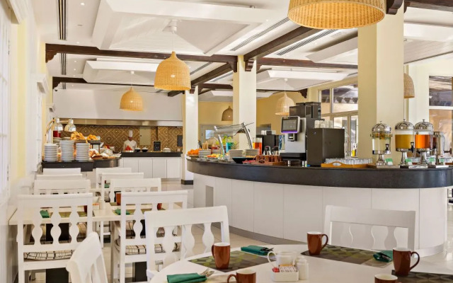 Al Hamra Residences Hotel Apartment