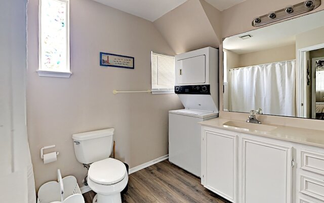 19 Hilltop House by RedAwning