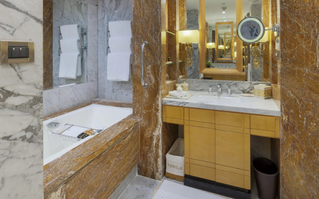 ITC Grand Chola, a Luxury Collection Hotel, Chennai