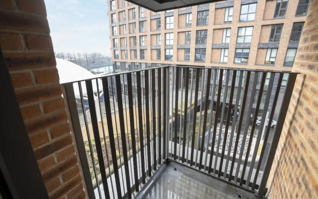 Two Bedroom Waterside Flat