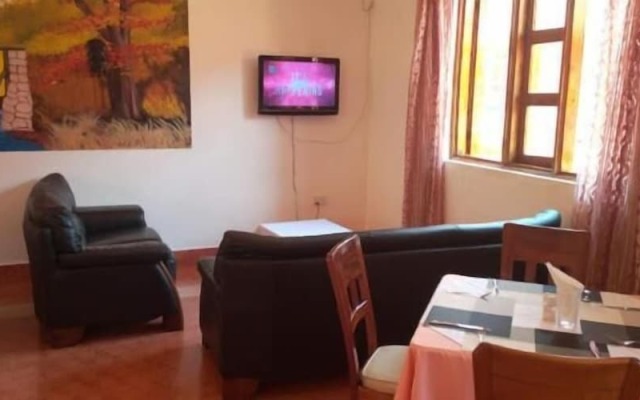 Miryam Village Inn Safari Lodge
