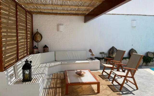 Beachfront, 4BR, entire house in Paracas