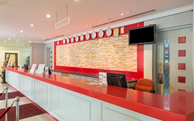 Red Rock Hotel