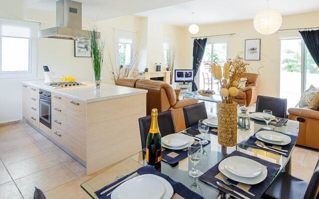 Oceanview Luxury Villa 164