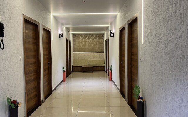 Hotel Near Me