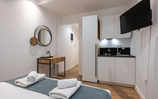 Kriel Suites by LIV Homes Room 103