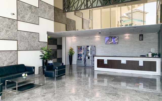 LUX Holiday Home - Royal Bay 1