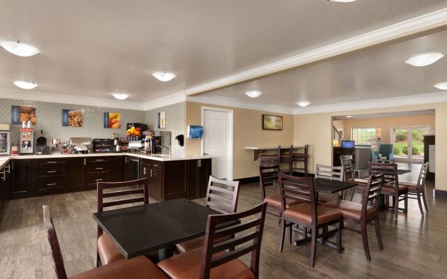 Best Western Liberty Inn