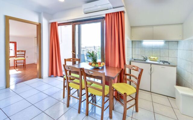 Apartment Damir Tampere 32379