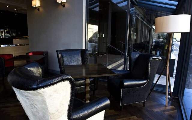 Lorne Hotel