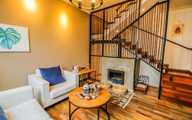 Zizai Garden Traveling with Hotel