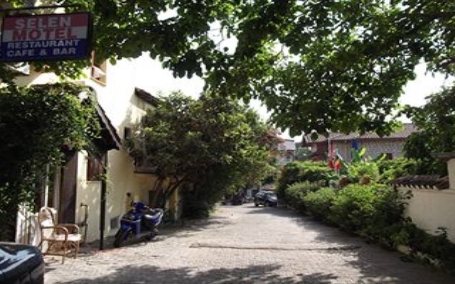 Selen Motel