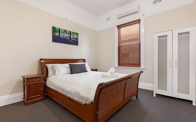 Drummoyne 3 Bedroom Home (62ALE)
