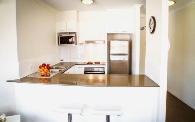 Surfers Riverside Apartments