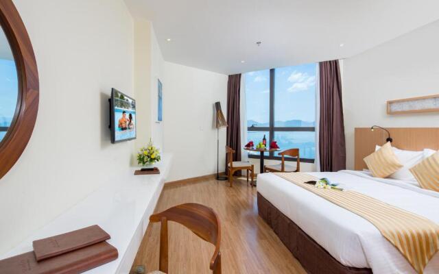 Starcity Hotel & Condotel Beachfront Nha Trang