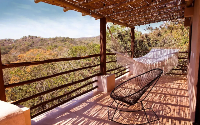 Casa Mono