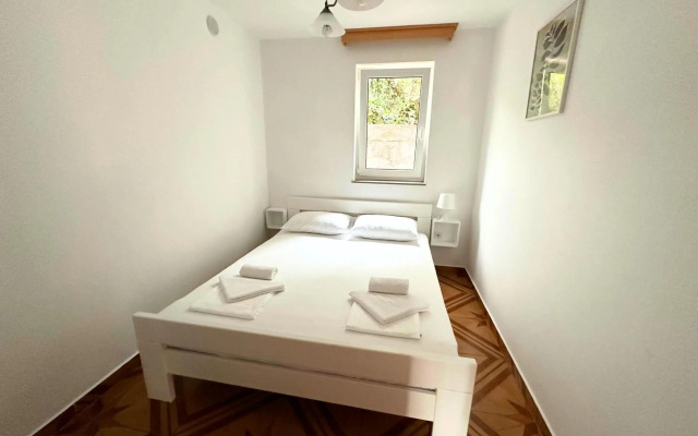 Apartments Area 1