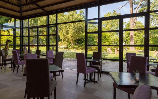 Hôtel & Spa du Domaine des Thômeaux, The Originals Relais