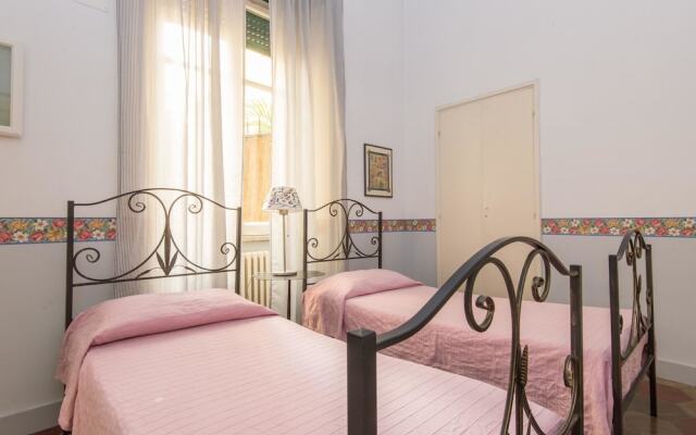 RSH Ara Pacis Terrace Large Apartment