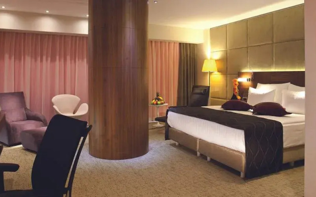 Crowne Plaza Istanbul - Harbiye, an IHG Hotel