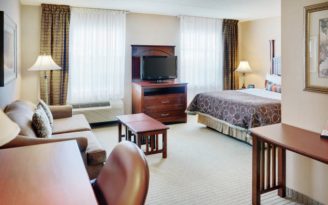 Staybridge Suites Oakville by IHG
