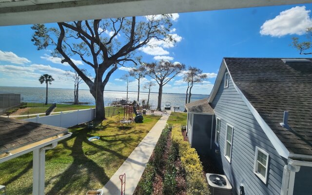 Paradise on lake harris