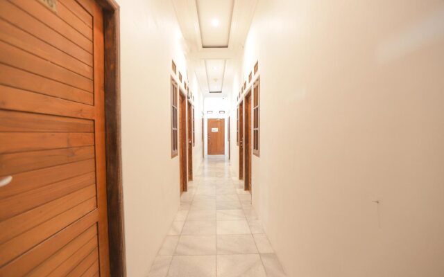 OYO 150 Harmoni Residence