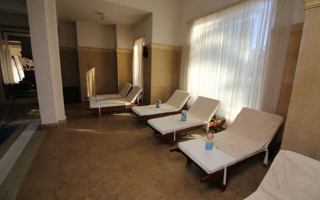 Tamra Beach Resort