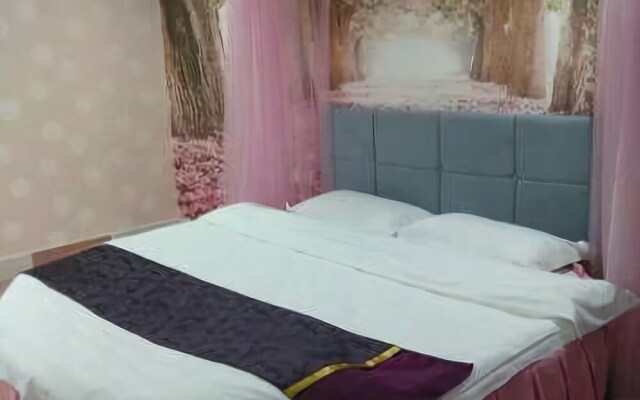 Huanghelou Business Hotel