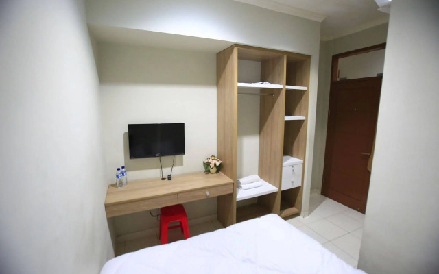 RedDoorz Karet Pedurenan