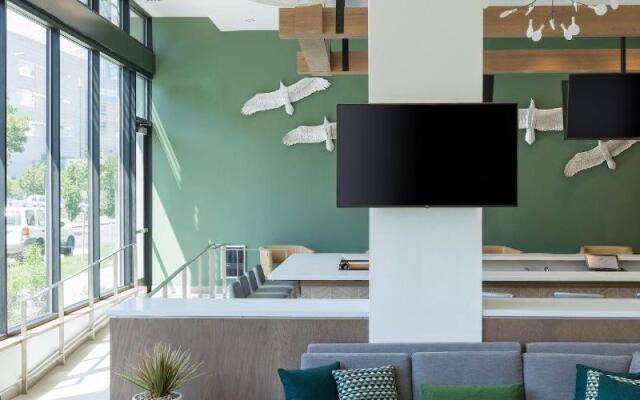 Element Denver Downtown East