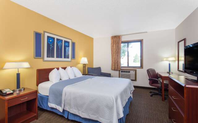 Days Inn by Wyndham Austin