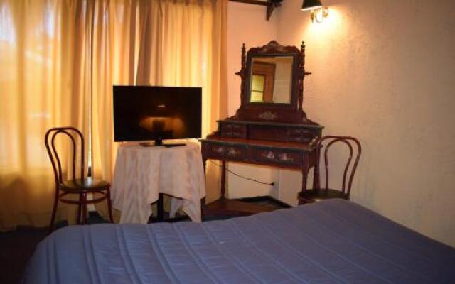 Hotel Casa De Piedra