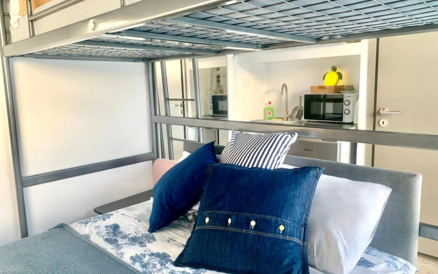 Sleeps 4 close to Iaso Oaka Mitera