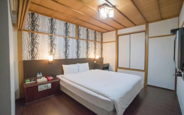 Wl Hotel