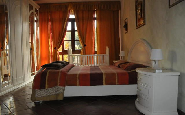 Cascina With Swimming Pool