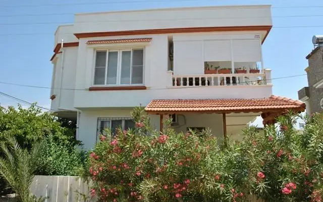 Zeus Villas