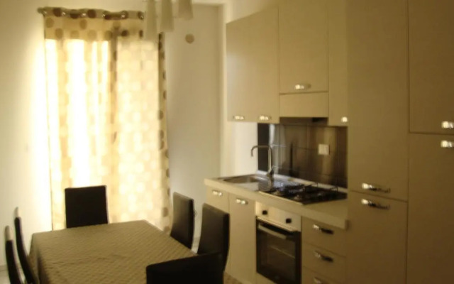 appartamento in moderna villa con piscina