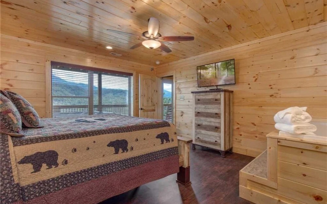 All About The View - Six Bedroom Cabin