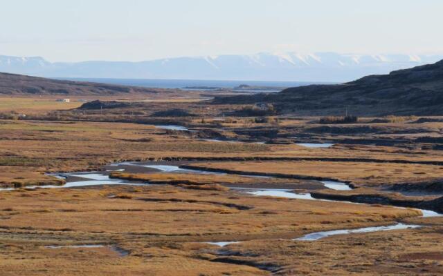 Hvammur 1 with private hot tub