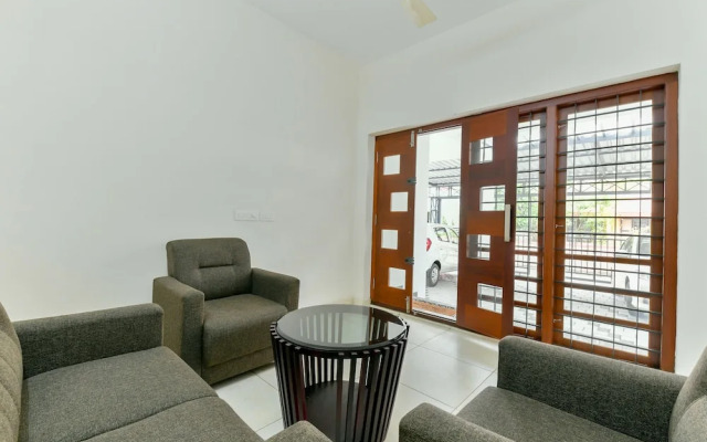 Arathi Apartments By OYO Rooms