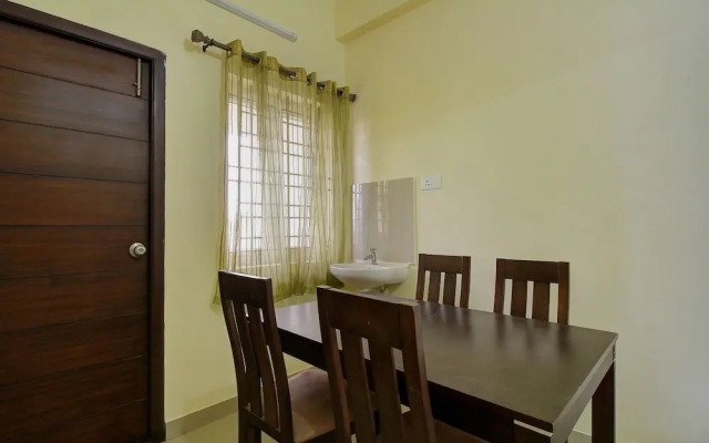 OYO 22536 Vishaak Inn